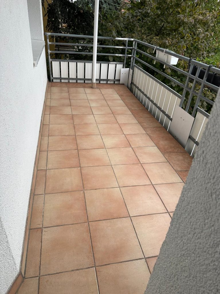 Balkonreinigung