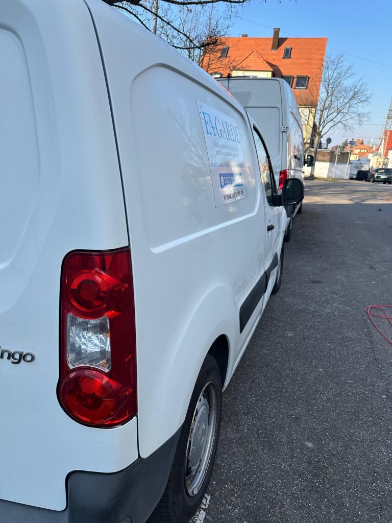 Außen- & Parkplatzreinigung